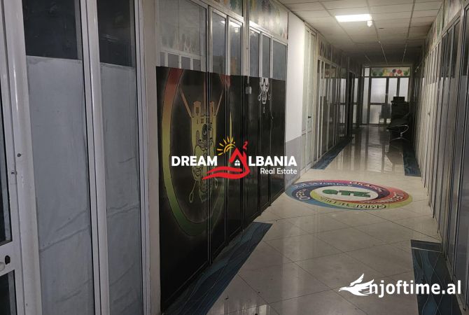 Ambjent per zyra me qera ne Kombinat, rruga Llazi Miho (ID 42611200)