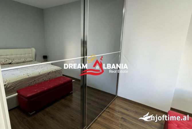 Shtepi me qera Apartament ne Tirane, 2+1, Mobilimi E mobiluar, Pagesa 700  Euro.