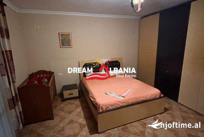Shtepi me qera Apartament ne Tirane, 2+1, Mobilimi E mobiluar, Pagesa 450  Euro.