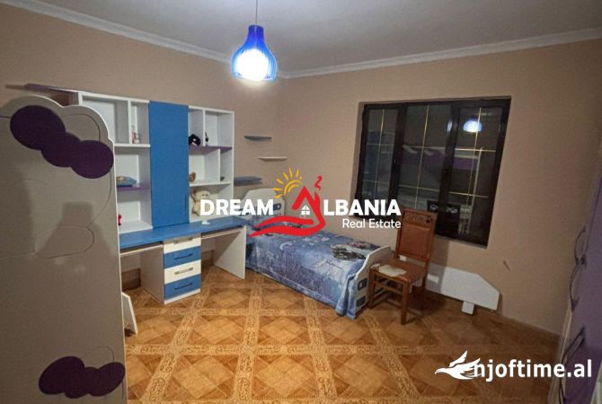 Shtepi me qera Apartament ne Tirane, 2+1, Mobilimi E mobiluar, Pagesa 450  Euro.
