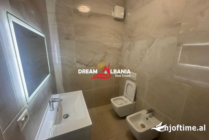 Shtepi me qera Apartament ne Tirane, 2+1, Mobilimi E mobiluar, Pagesa 800  Euro.