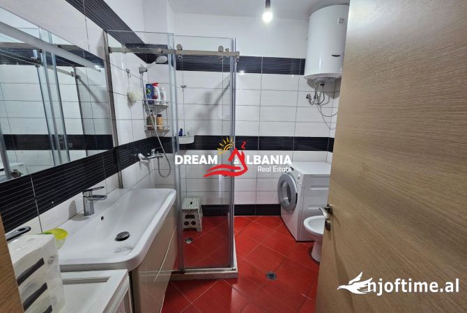 Shtepi ne shitje Apartament ne Tirane, 2+1, Mobilimi E mobiluar, Pagesa 170,000  Euro.