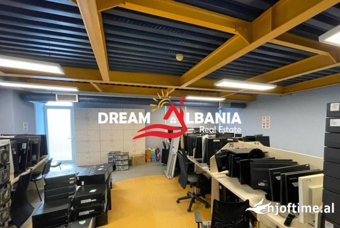 Ambient biznesi me qera 3+1 ne Tirane - 6,500 Euro
