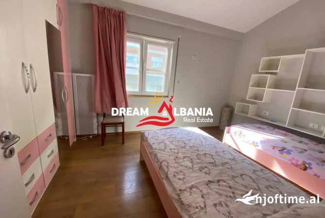 Shtepi me qera Apartament ne Tirane, 4+1, Mobilimi E mobiluar, Pagesa 1,400  Euro.