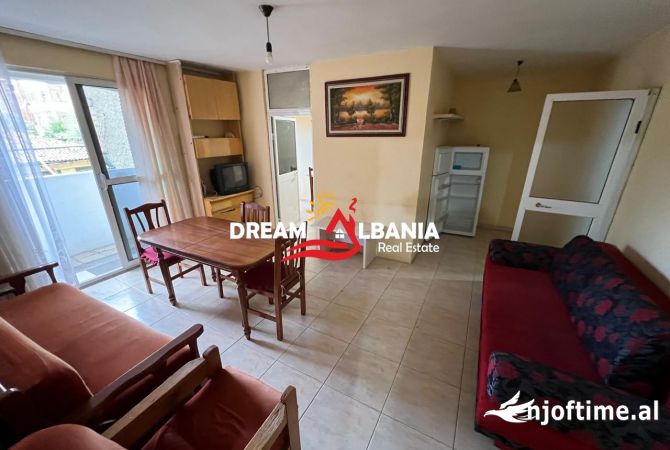 Shtepi me qera 3+1 ne Tirane - 60,000 Leke