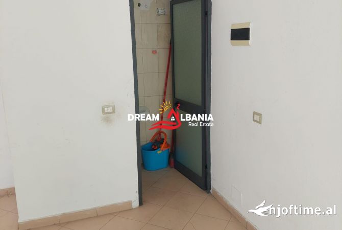 Ambient biznesi me qera 1+1 ne Tirane - 27,000 Leke