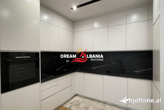Shtepi me qera 2+1 ne Tirane - 900 Euro
