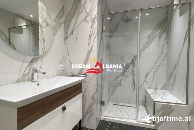 Shtepi me qera Apartament ne Tirane, 2+1, Mobilimi E mobiluar, Pagesa 900  Euro.