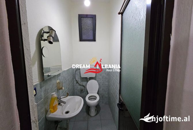 Shtepi me qera 4+1 ne Tirane - 700 Euro