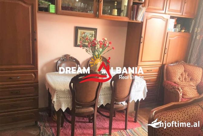 Shtepi me qera 2+1 ne Tirane - 750 Euro
