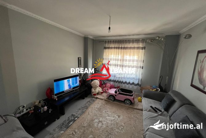 Shtepi me qera 2+1 ne Tirane - 650 Euro
