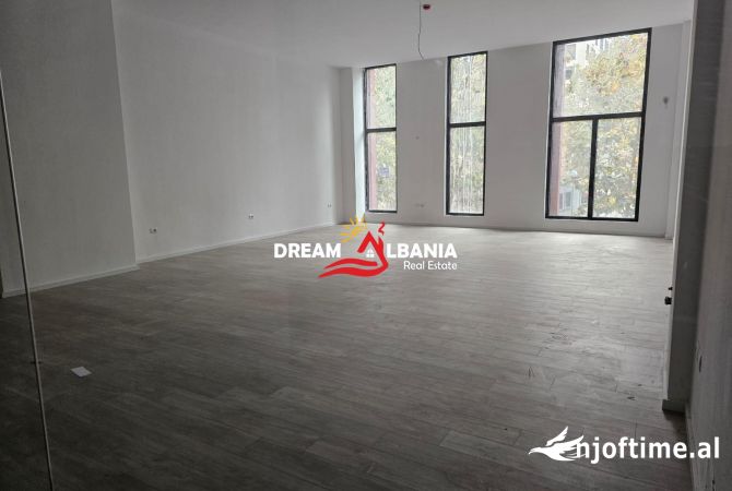 Ambient biznesi me qera 1+1 ne Tirane - 2,000 Euro