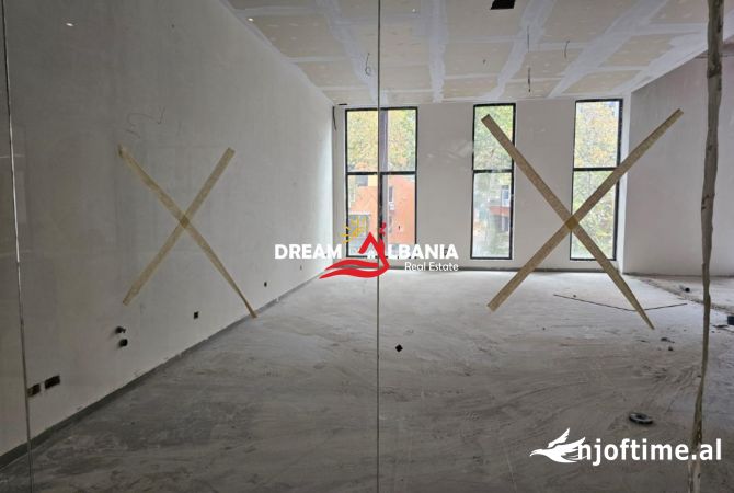 Ambient biznesi me qera 1+1 ne Tirane - 10,800 Euro