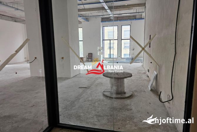 Ambjent Komercial/Dyqan me qera ne rrugen e Kavajes, tek Garden Building (ID 42711039)
