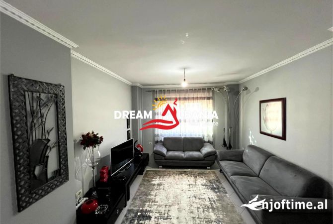 Shtepi me qera 2+1 ne Tirane - 650 Euro