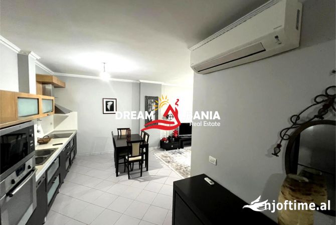 Shtepi me qera 2+1 ne Tirane - 650 Euro