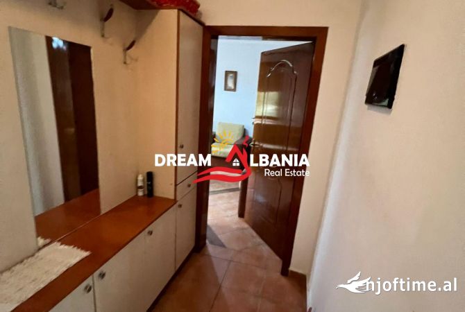 Shtepi ne shitje Apartament ne Tirane, 1+1, Mobilimi E mobiluar, Pagesa 128,000  Euro.