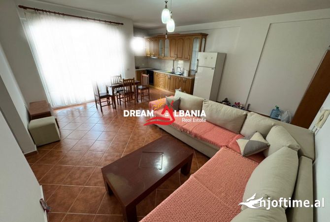 Shtepi ne shitje Apartament ne Tirane, 2+1, Mobilimi E mobiluar, Pagesa 185,000  Euro.