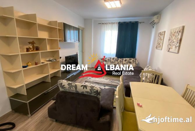 Shtepi me qera Apartament ne Tirane, 2+1, Mobilimi E mobiluar, Pagesa 500  Euro.
