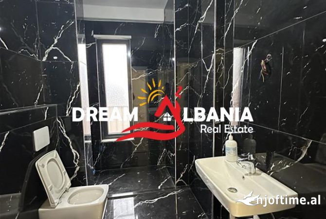 Shtepi ne shitje Apartament ne Tirane, 2+1, Mobilimi E mobiluar, Pagesa 225,000  Euro.