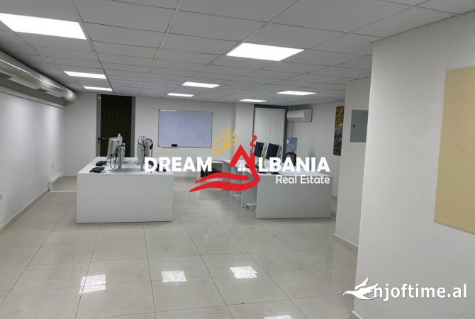 Ambient biznesi me qera 3+1 ne Tirane - 1,000 Euro