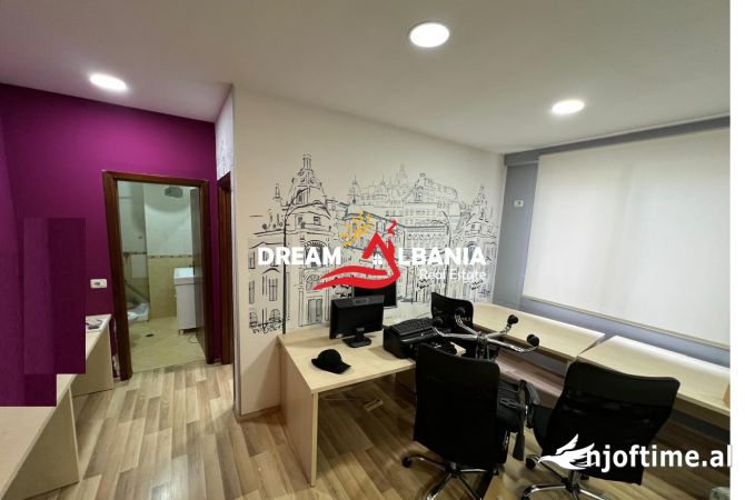 Ambient biznesi me qera 3+1 ne Tirane - 450 Euro