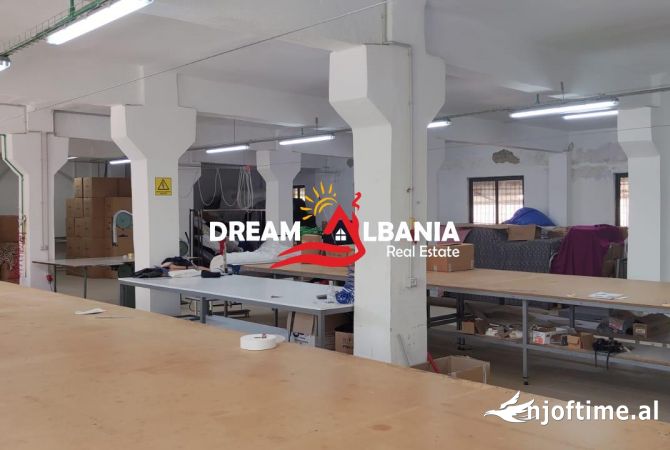 Ambient biznesi me qera 4+1 ne Tirane - 2,850 Euro