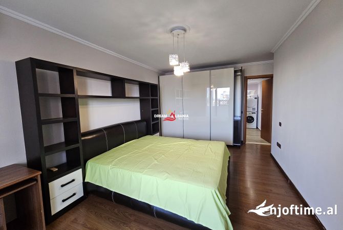Shtepi ne shitje Apartament ne Tirane, 3+1, Mobilimi E mobiluar, Pagesa 339,990  Euro.