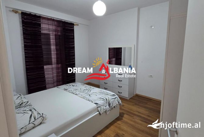 Shtepi me qera Apartament ne Tirane, 2+1, Mobilimi E mobiluar, Pagesa 600  Euro.