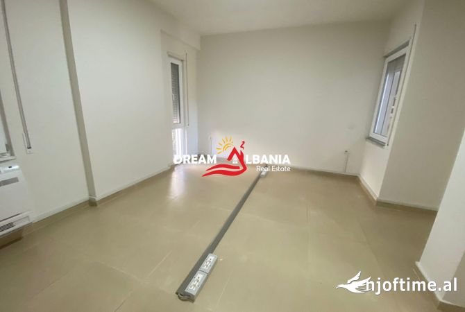 Zyre me qera tek Rruga e Kosovareve, prane Hotel Dinasty ne Tirane (ID 42611208)