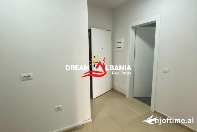 Ambient biznesi me qera 3+1 ne Tirane - 1,000 Euro