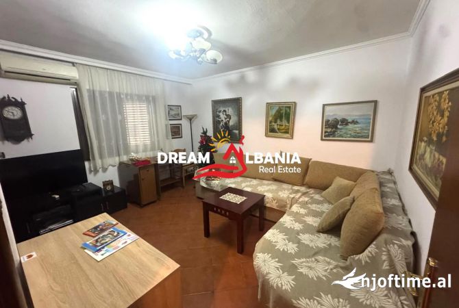 Shtepi me qera 2+1 ne Tirane - 450 Euro
