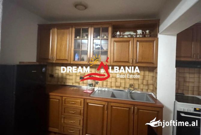 Shtepi me qera Apartament ne Tirane, 2+1, Mobilimi E mobiluar, Pagesa 450  Euro.