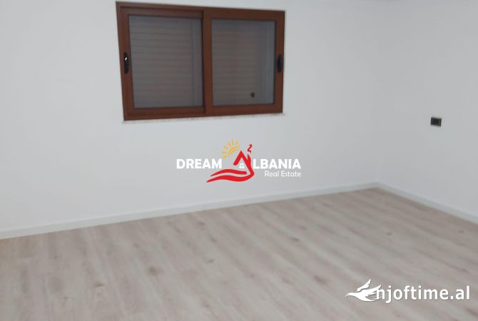 Shtepi me qera Apartament ne Tirane, 2+1, Mobilimi Pjeserisht e mobiluar, Pagesa 270  Euro.