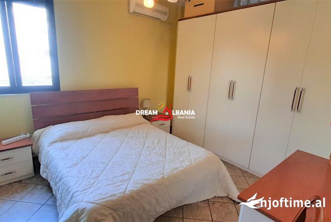 Shtepi me qera Apartament ne Tirane, 3+1, Mobilimi E mobiluar, Pagesa 700  Euro.