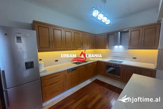 Shtepi me qera 3+1 ne Tirane - 1,500 Euro