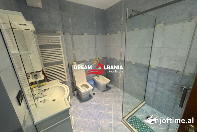 Shtepi me qera Apartament ne Tirane, 3+1, Mobilimi E mobiluar, Pagesa 1,500  Euro.