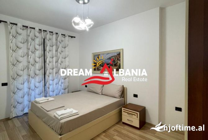 Shtepi me qera Apartament ne Tirane, 2+1, Mobilimi E mobiluar, Pagesa 800  Euro.