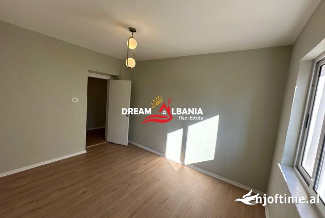 Shtepi ne shitje Apartament ne Tirane, 1+1, Mobilimi Bosh, pa mobiluar, Pagesa 83,000  Euro.