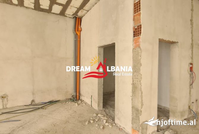 Ambient biznesi ne shitje 1+1 ne Tirane - 198,000 Euro