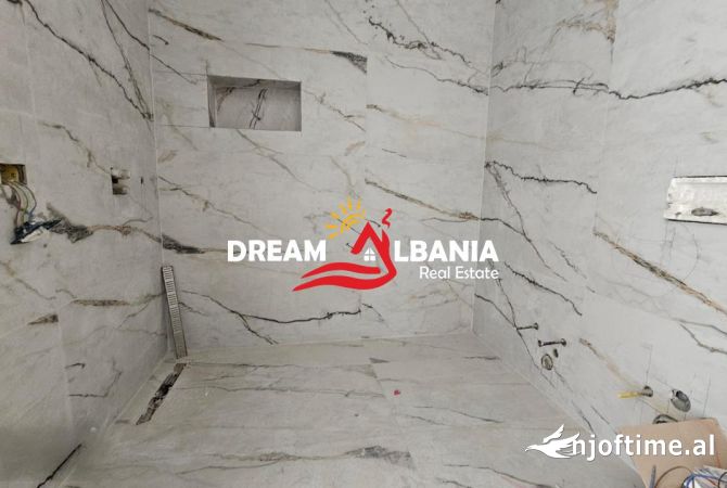 Shtepi ne shitje Apartament ne Tirane, 2+1, Mobilimi Bosh, pa mobiluar, Pagesa 266,500  Euro.