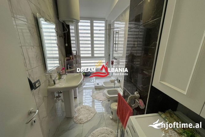 Shtepi me qera Apartament ne Tirane, 1+1, Mobilimi E mobiluar, Pagesa 550  Euro.