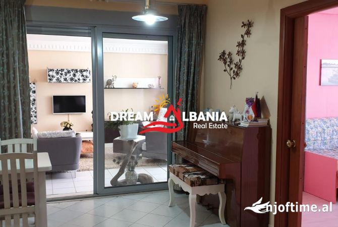 Shtepi me qera 2+1 ne Tirane - 460 Euro