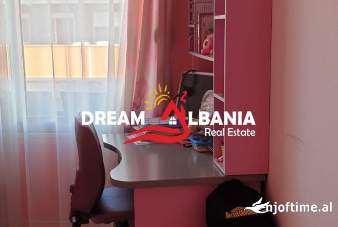 Shtepi me qera 2+1 ne Tirane - 460 Euro