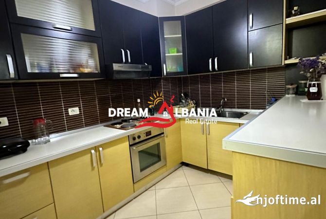 Shtepi ne shitje Apartament ne Tirane, 1+1, Mobilimi E mobiluar, Pagesa 90,000  Euro.