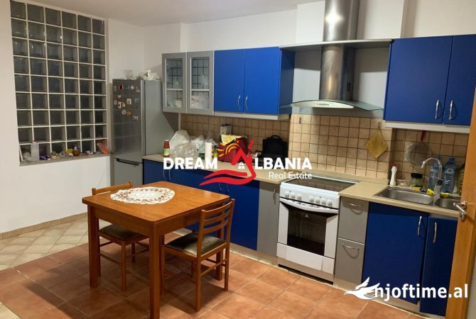 Shtepi ne shitje 3+1 ne Tirane - 330,000 Euro