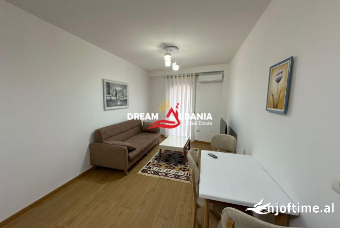 Shtepi me qera Apartament ne Tirane, 2+1, Mobilimi E mobiluar, Pagesa 600  Euro.