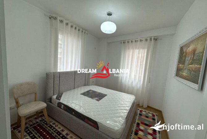 Shtepi me qera Apartament ne Tirane, 2+1, Mobilimi E mobiluar, Pagesa 600  Euro.