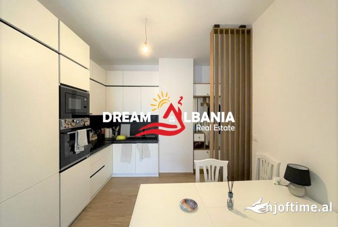 Shtepi me qera Apartament ne Tirane, 2+1, Mobilimi E mobiluar, Pagesa 800  Euro.