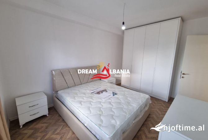 Shtepi me qera Apartament ne Tirane, 2+1, Mobilimi E mobiluar, Pagesa 650  Euro.